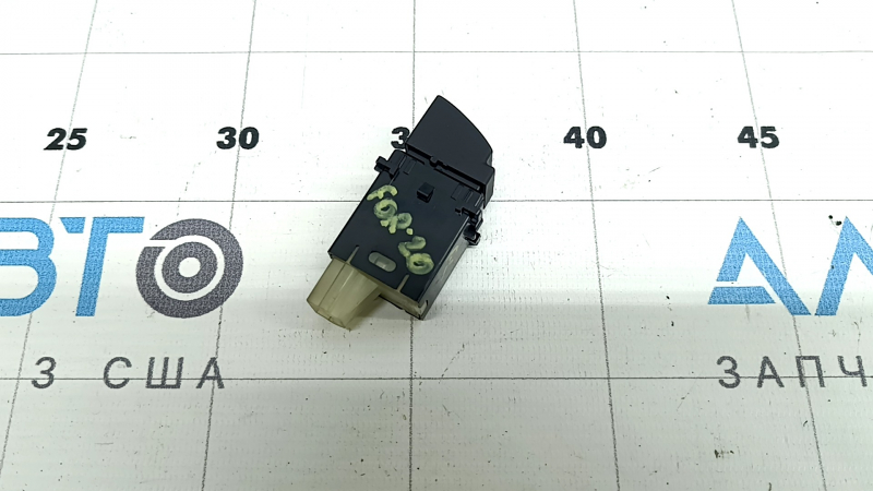 Кнопка включения противотуманных фар Subaru Forester 19-24 SK