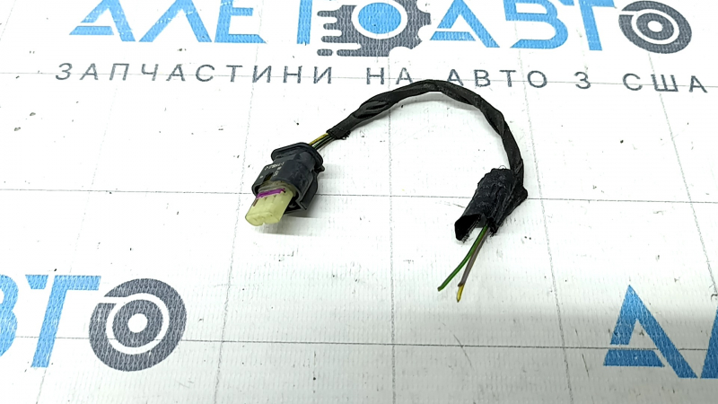 Фишка парктроника переднего бампера BMW 7 G11 G12 16-19 PMA