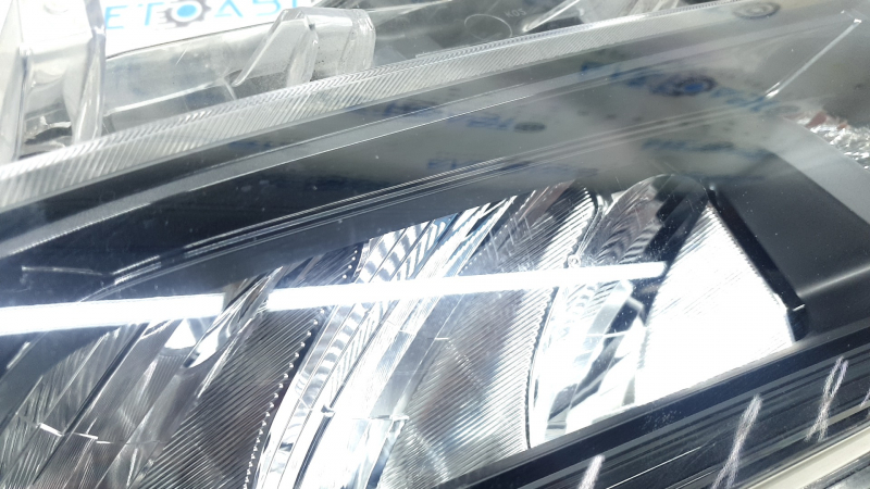 Фара передняя левая Toyota Rav4 19-21 отражатель, черная, Hybrid LE, Japan built, царапины
