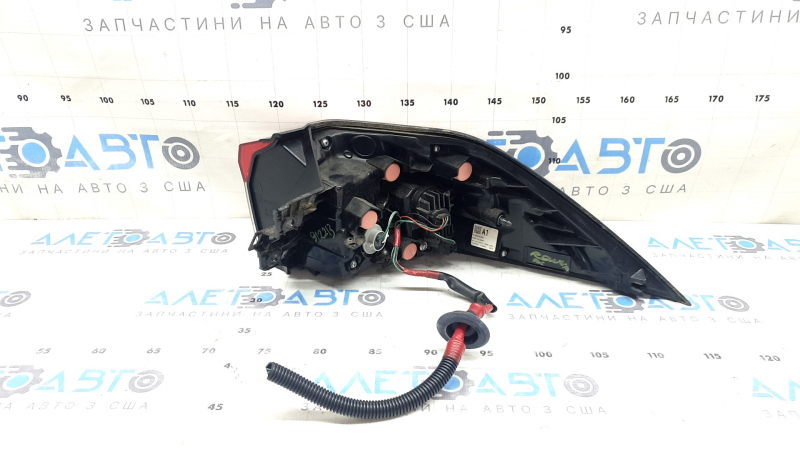 Фонарь внешний крыло левый Toyota Rav4 19-25 с боковым диодом, потерт