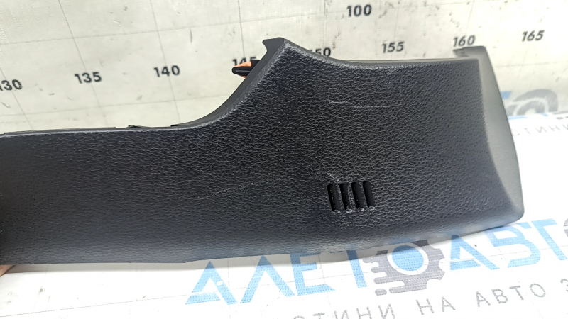 Накладка колени водителя правая Toyota Rav4 19-25 черная без start-stop, царапины