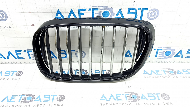 Решетка радиатора grill левая BMW 7 G11 G12 16-19 без ночного видения, после ремонта, надломано, тычки, после ремонта