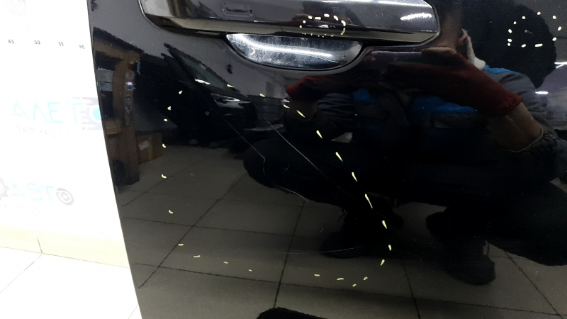 Дверь в сборе передняя правая Audi Q5 80A 18-25 keyless, черный LY9T, тычка, царапины