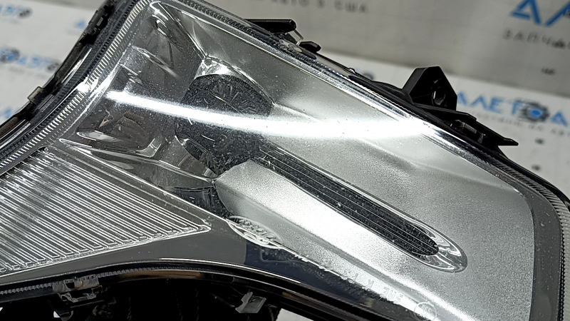 Противотуманная фара птф левая Ford Fusion mk5 19-20 LED