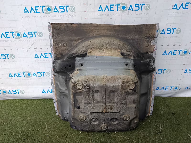 Корыто багажника Audi A4 B9 17-25 высверлено
