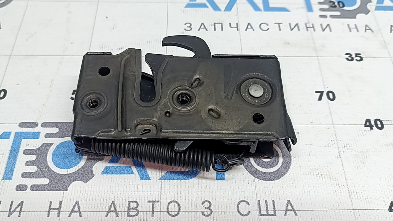 Замок капота правый Volvo XC90 16-26 с резьбой