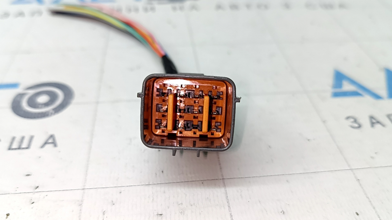 Фишка передней фары левая Subaru Forester 25-26 LED