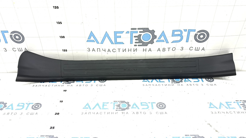 Накладка порога передняя левая Subaru Forester 25-26 черная