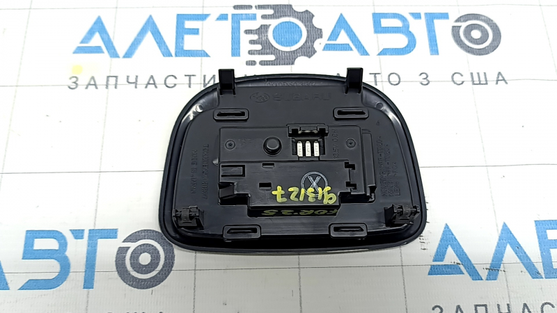 Плафон освещения центральный Subaru Forester 25-26 черный, потерт