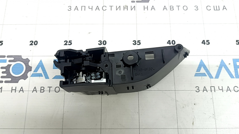 Ручка внутренняя двери передняя правая Subaru Forester 25-26 хром