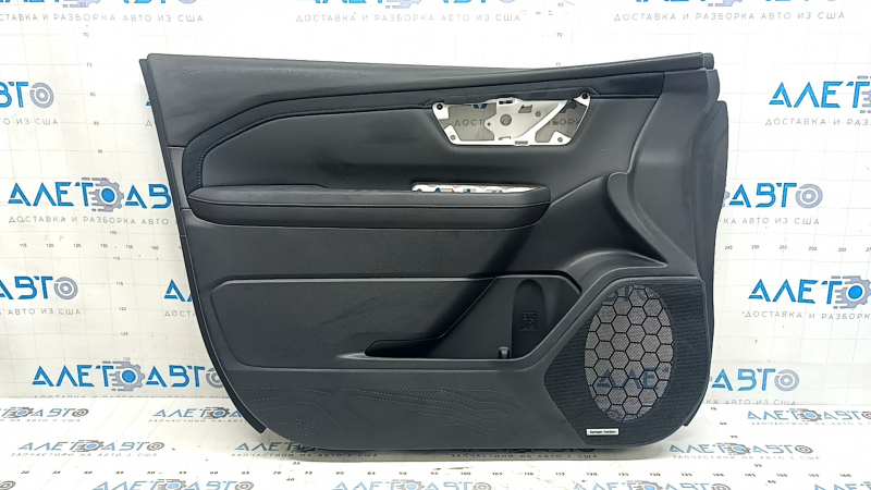 Передняя левая дверь для Subaru Forester 25-26, черная обшивка с велюром.