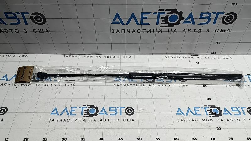 Амортизатор капота VW Touareg 11-17