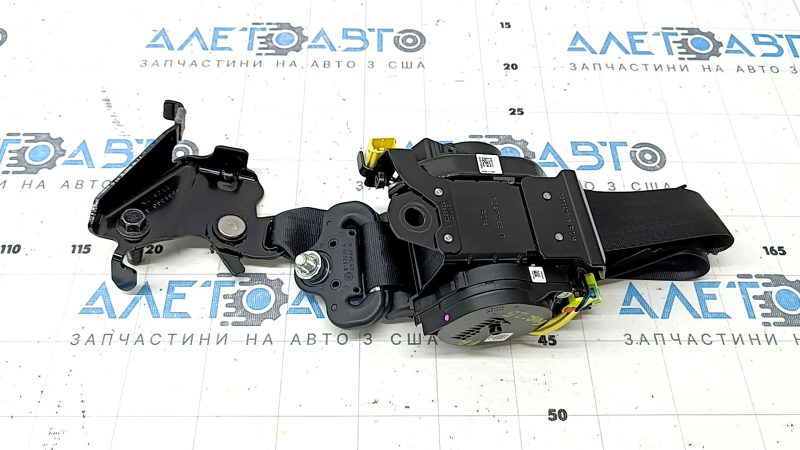 Пассажирский ремень безопасности с пиропатроном Subaru Forester 25-26 черный