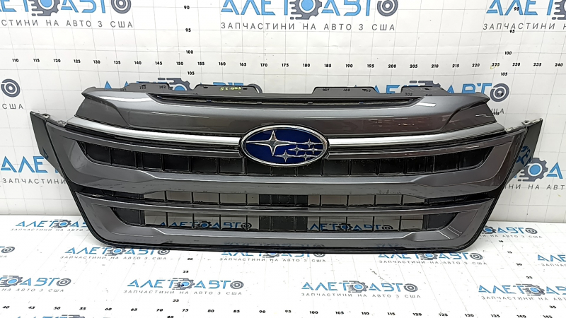 Решетка радиатора grill в сборе Subaru Forester 25-26 с эмблемой