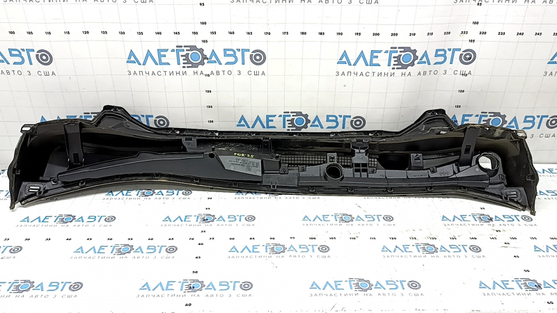 Решетка дворников пластик Subaru Forester 25-26