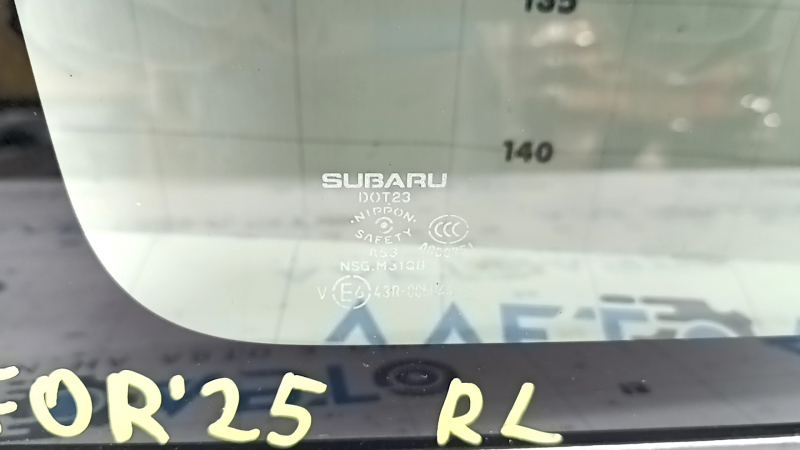 Логотип Subaru на задней левой форточке для Forester 2025-2026