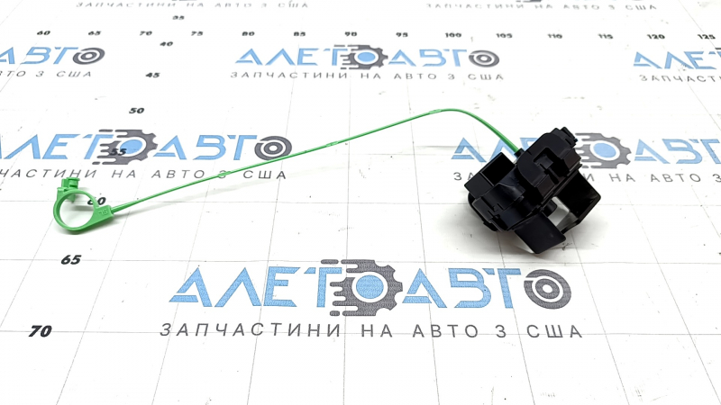 Замок лючка бензобака Subaru Forester 25-26
