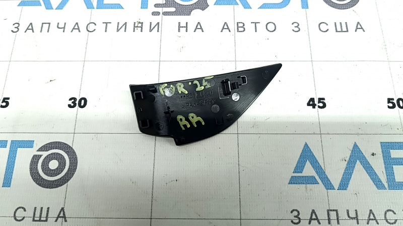 Заглушка ручки двери внутренняя задняя правая Subaru Forester 25-26 черная