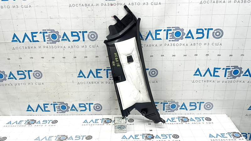 Накладка задней стойки перед форточкой правая Volvo XC60 18-26 черная