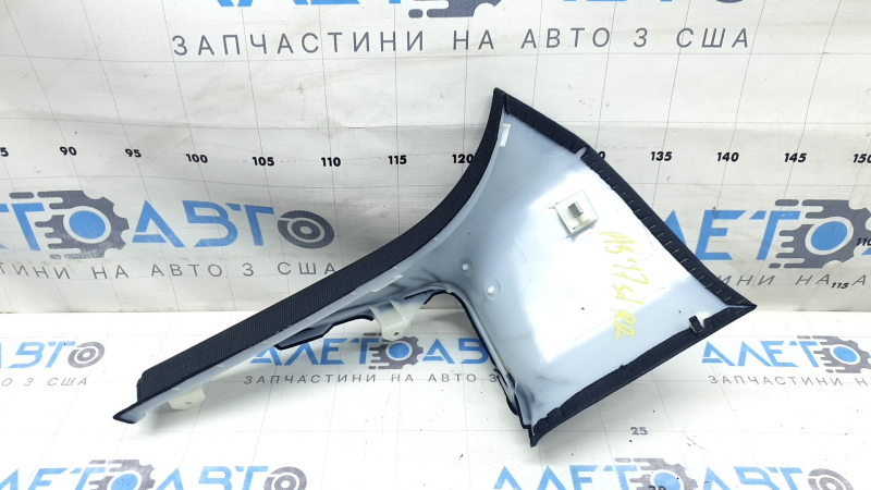 Накладка задней стойки правая Audi A5 F5 18-25 5D черная