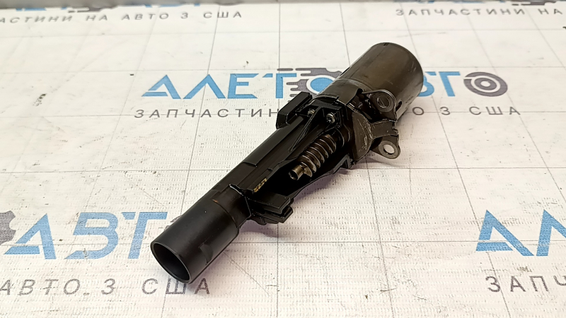 Деталь Valvetronic для BMW X5 F15 2014-2018, заметен дефект на направляющей