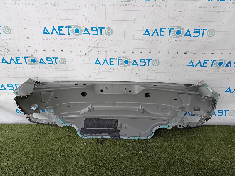 Задняя панель Audi A4 B9 17-20 2 части, высверлена, черная