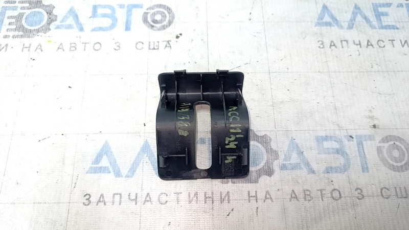 Заглушка накладки проема багажника Honda Accord 23-26 черная, царапины
