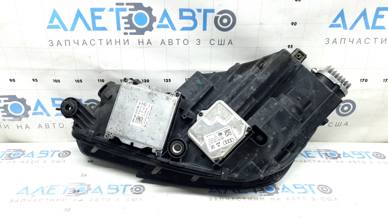 Фара передняя правая в сборе Audi A4 B9 17-19 Full LED