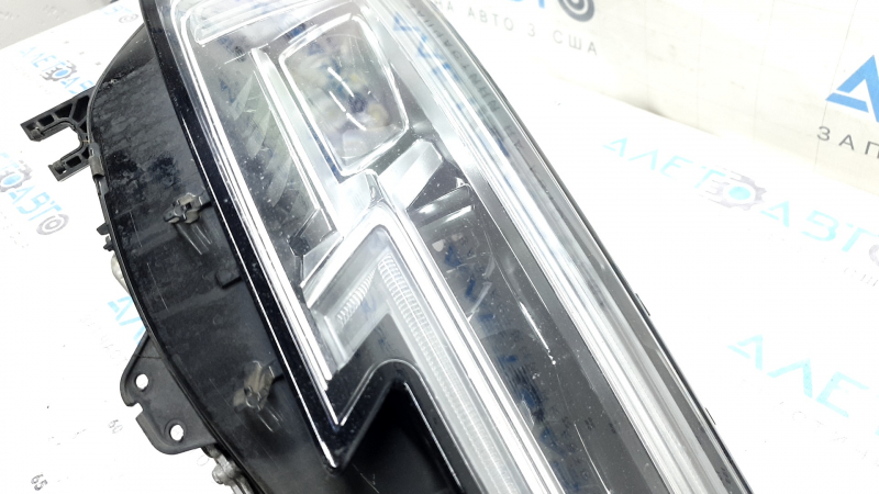 Фара передняя правая в сборе Audi A4 B9 17-19 Full LED