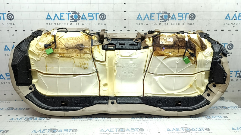 Подушка заднего ряда сидений Audi A4 B9 17-19 кожа бежевая с подогревом, примято, под химчистку