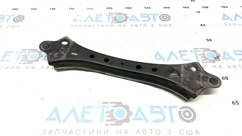 Распорка центрального тоннеля Toyota Camry v70 18-24 задняя