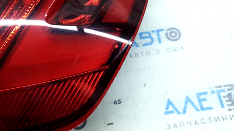 Фонарь внешний крыло левый Audi A4 B9 17 седан LED, потерт