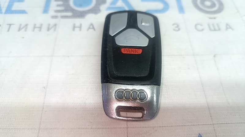 Ключ smart Audi Q7 16-22 4 кнопки, царапины, тычки, потерт