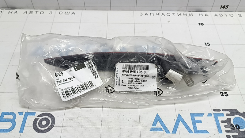 Отражатель заднего бампера левый Audi A5 F5 18-19 S-Line