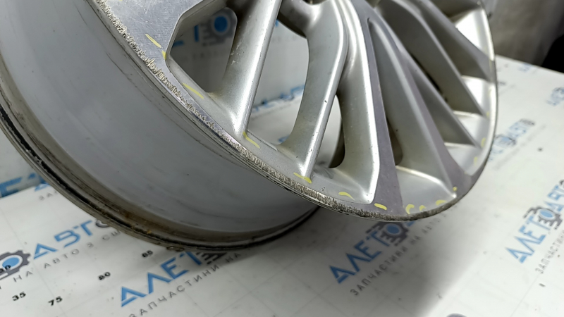 Диск колесный R18 x 8J ET50 5x114.3 Toyota Camry v70 18-20 серебро, бордюрка