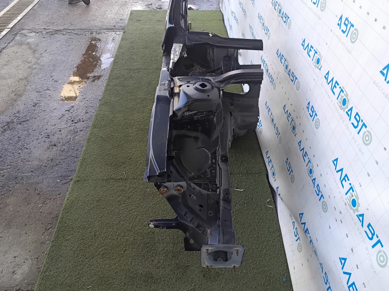 Четверть передняя правая Ford Fusion mk5 13-20 plug-in, с кронштейном, отпилена, с центральной стойкой, черная