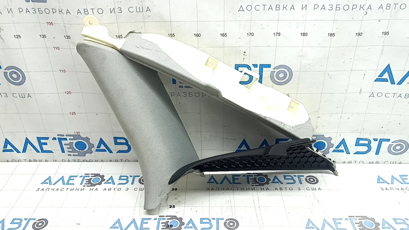 Накладка задней форточки правая Audi A6 C7 12-18 серая, под чистку, отпаяны крепления