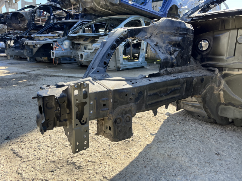 Четверть передняя правая Toyota Camry v70 18-24 на кузове, черная