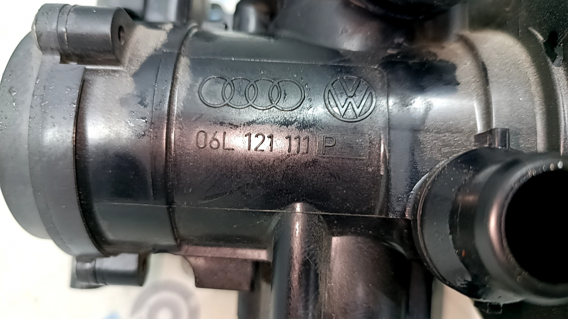 Корпус термостата Audi A6 C7 16-18 2.0T