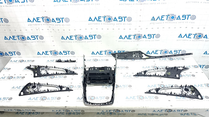 Комплект накладок салона под дерево Audi A6 C7 12-18 под дерево серо-коричневое, под память водителя, "quattro", царапины