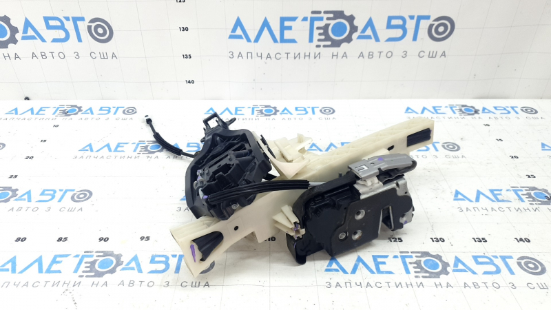 Замок двери передней правой Lincoln Corsair 20-26 под keyless с механизма ручки и направляющей