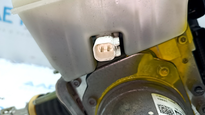 Тормозной усилитель brake booster Lincoln Corsair 20-23 с бачком и крышкой