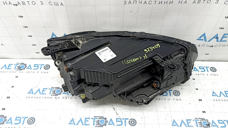 Фара передняя левая в сборе Jeep Compass 22-26 галоген + LED с креплением