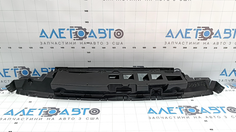Дефлектор радиатора верхний Jeep Compass 23-26 2.0T трещина