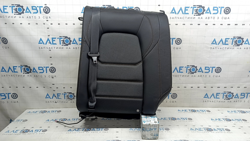 Спинка заднего ряда 2 ряд левая Mazda CX-5 17-25 кожа черная, с перфорацией, с коричневой строчкой, с ремнем, без подголовника