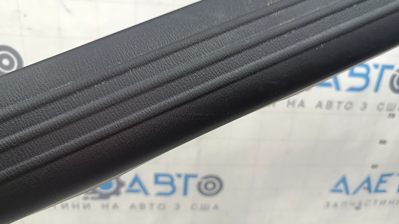 Накладка порога передняя левая Mazda CX-5 17-25 черная, царапины