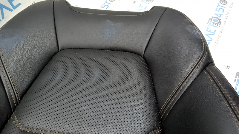 Обшивка спинки пассажирского сидения Mazda CX-5 17-23 кожа черная, с коричневой строчкой, подогрев, перфорация, под химчистку