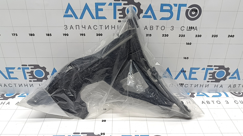 Кронштейн переднего бампера правый Toyota Prius V 15-17 рест