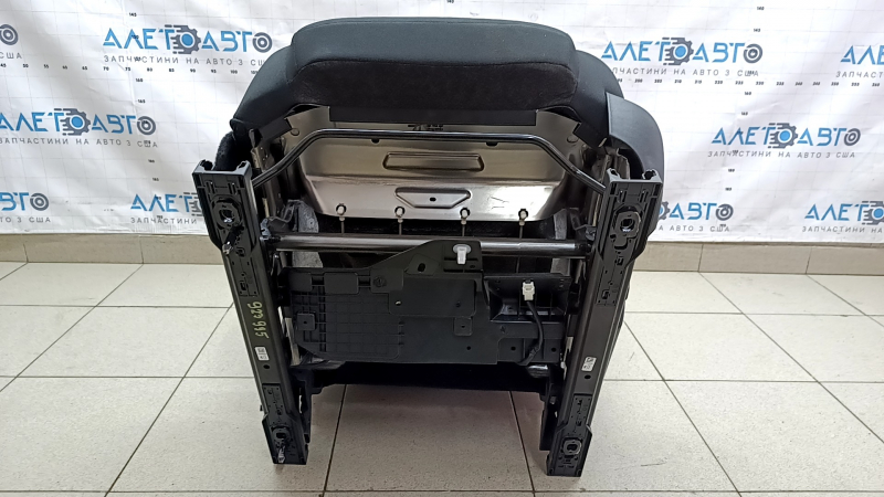 Водительское сидение Nissan Rogue 23-26 без airbag, механическое, ткань черная US built