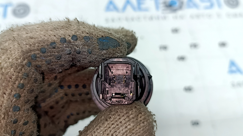 Кнопка start-stop Ford Escape MK3 13-19 с черной накладкой